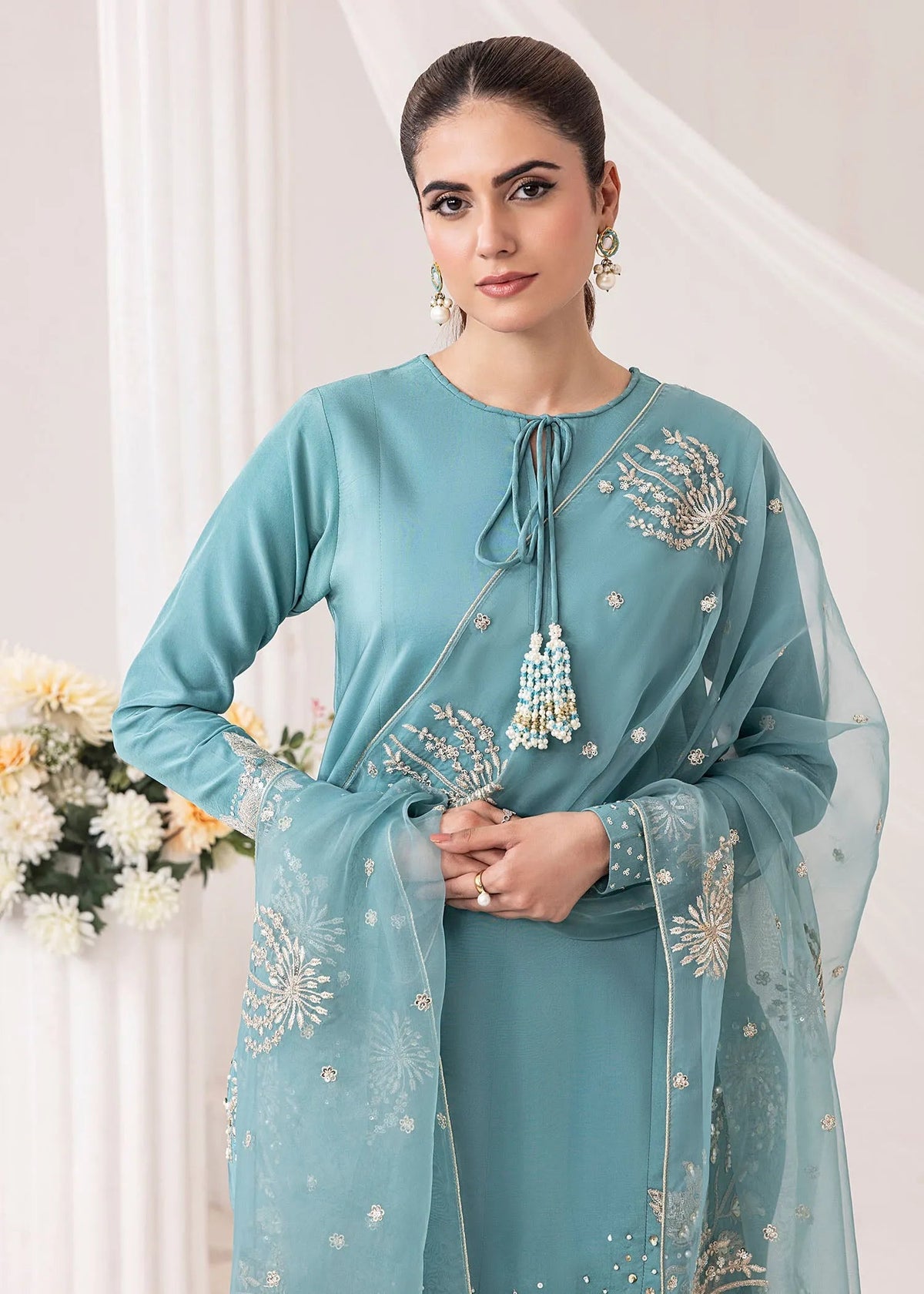 Ladies Neatural Crepe Farshi Salwar Kameez Dupatta ￼